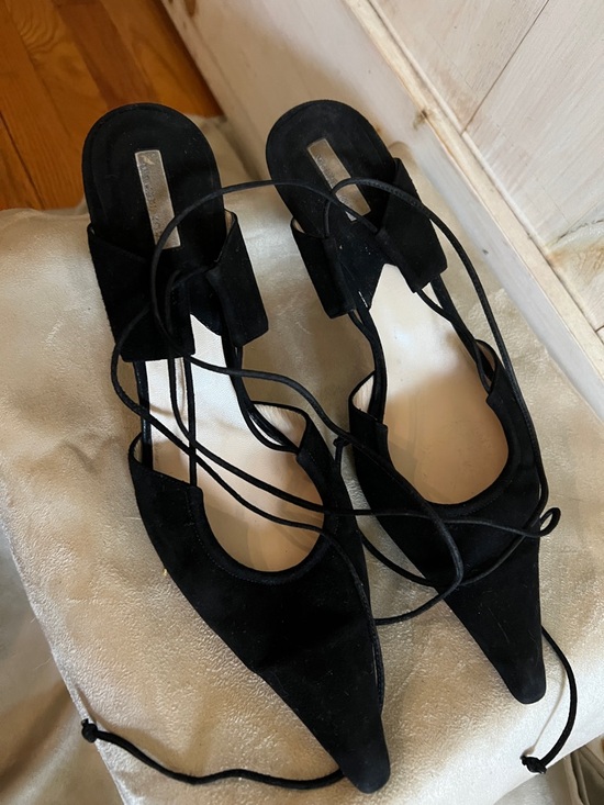 Vibram Shoes - Vintage Michael Kors Black Pointed Toe Lace-Up Flats for Women